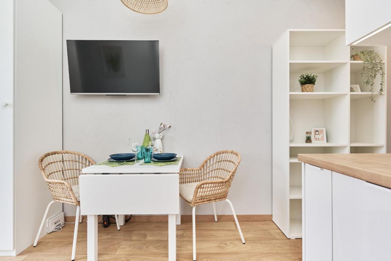 Apartment By The Oder River Wroclaw By Noclegi Renters Ngoại thất bức ảnh