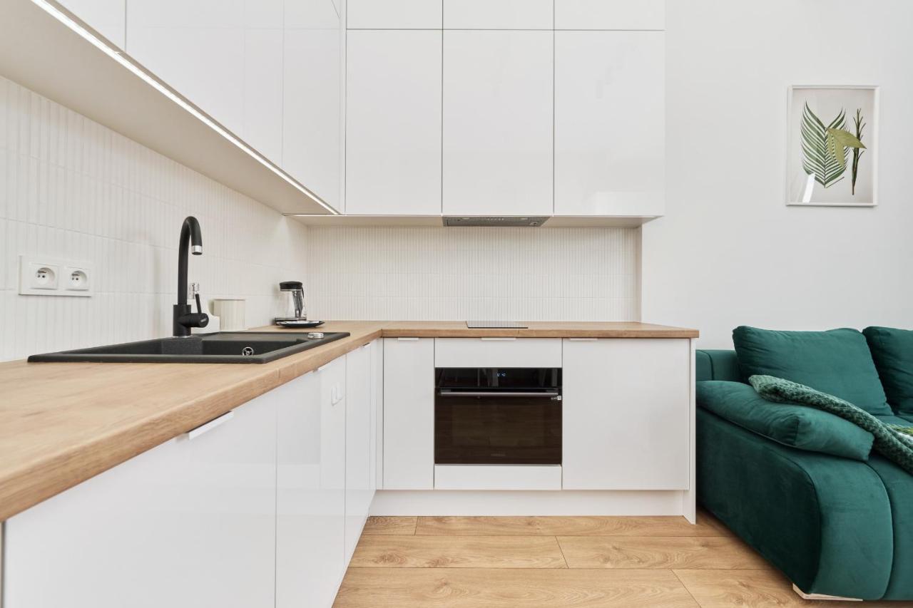 Apartment By The Oder River Wroclaw By Noclegi Renters Ngoại thất bức ảnh